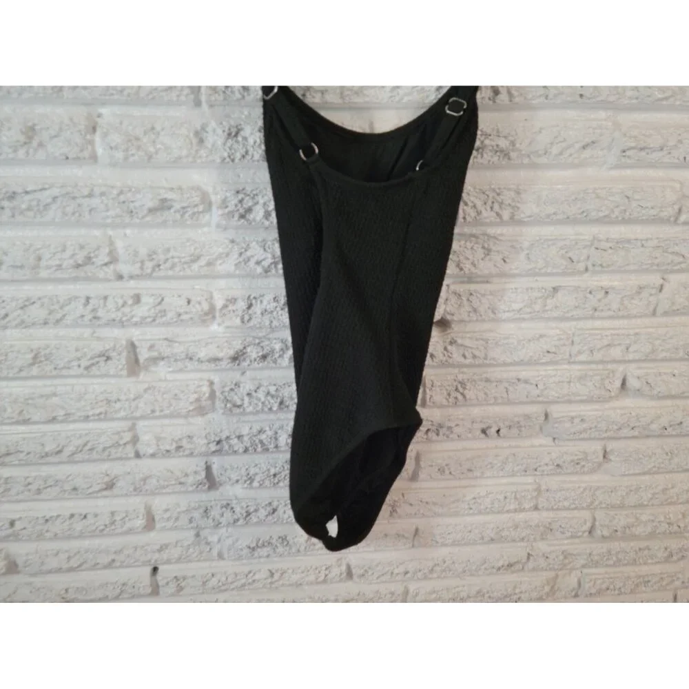 Forever 21 Womens 0X Swimsuit Black Waffle Knit One Piece Criss Cross BLA236E